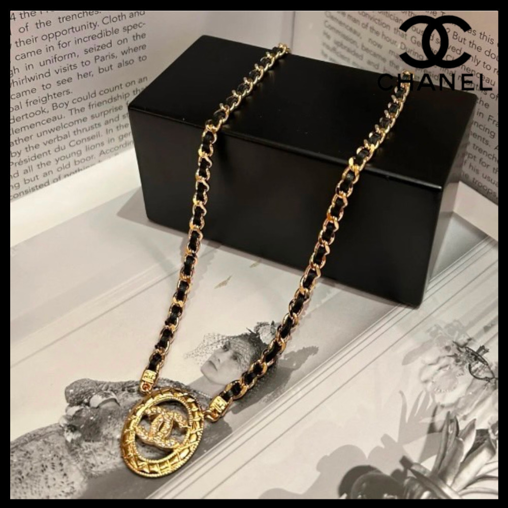 キラキラロゴでゴージャスに☆】CHANEL チョーカー チェーン