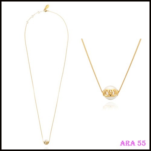 VALENTINO正規品/送料/関税込み VLOGO パールネックレス