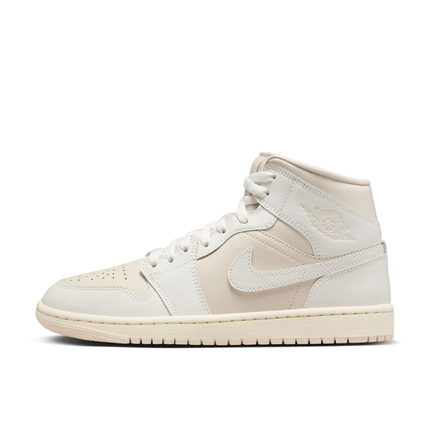 NIKE★エア ジョーダン 1 MID (22-29cm)