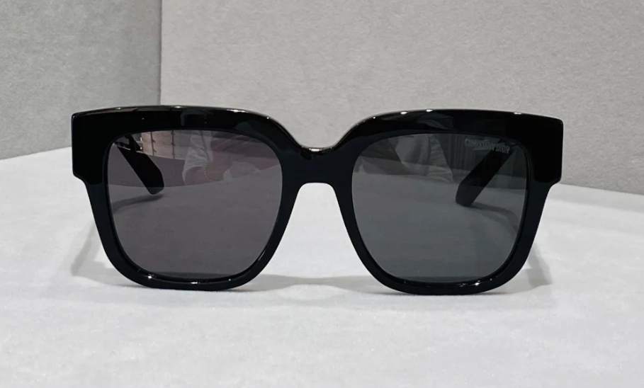 【ゴールドが映える♪】Dior★DioResille S1I サングラス ゴールドが映える♪】Dior☆DioResille S1I サングラス
