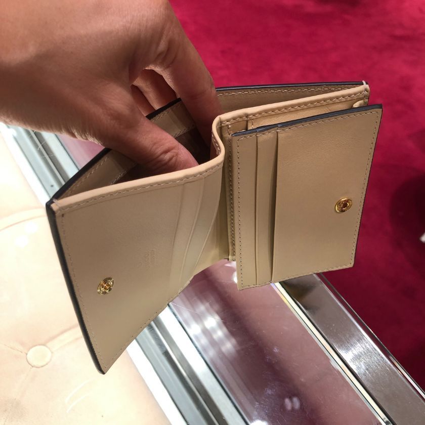 6万取引突破★UPS速達便利用！【GUCCI】774332_折りたたみ財布 6万取引突破☆UPS速達便利用！【GUCCI】774332_折りたたみ財布