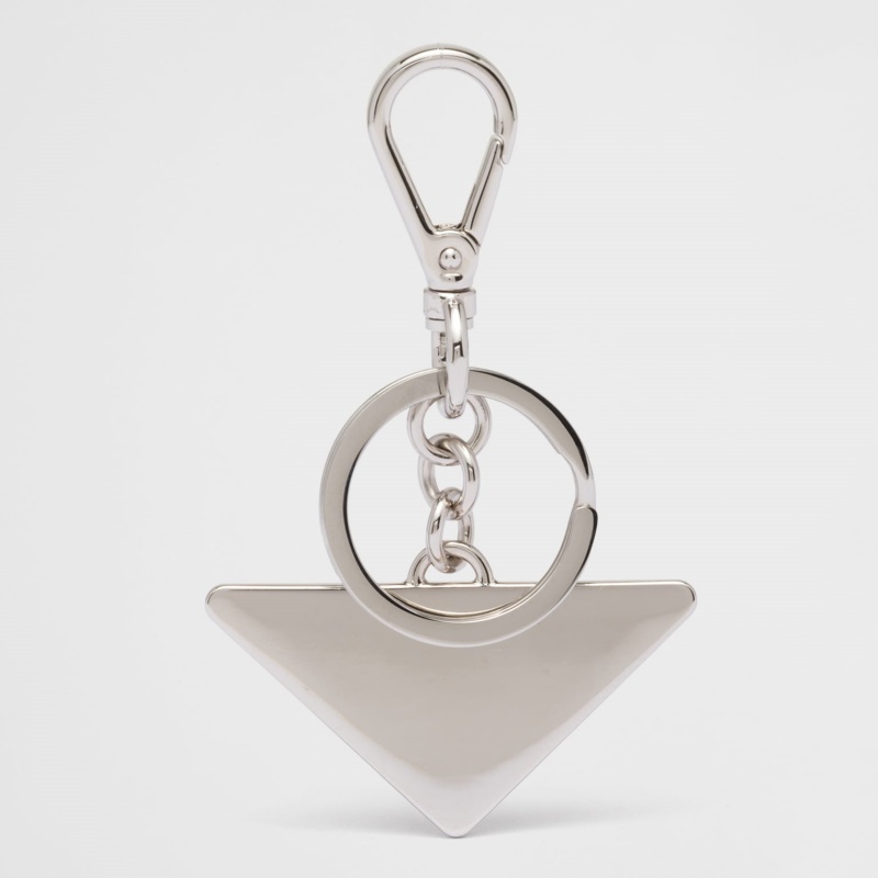 大人気 PRADA◇メタル キーチェーン トライアングルロゴ Keyring