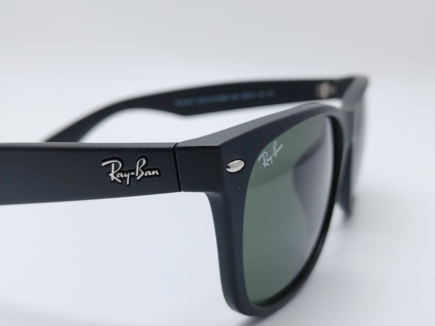 【RB2132F 622】★★ニューウェイフェアラーマットサングラス★ レイバン サングラス ニューウェイファーラー Ray-Ban RB2132F