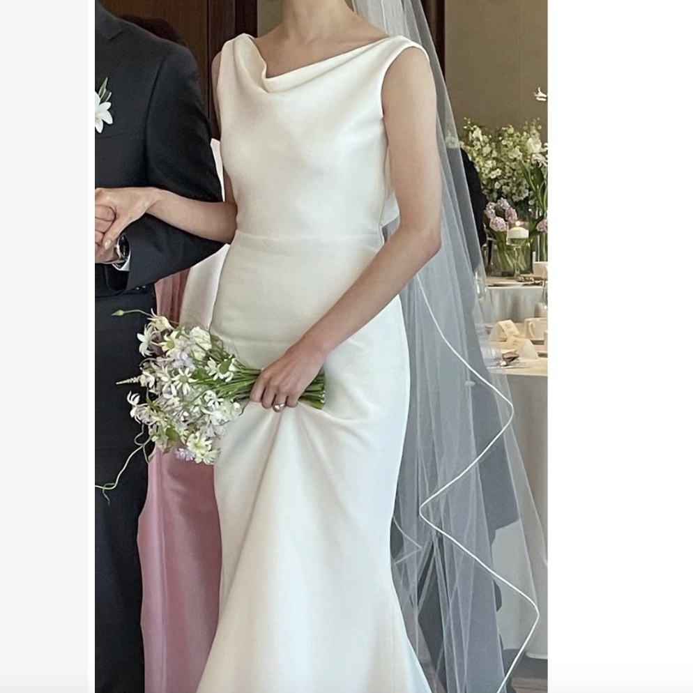 ロング丈 ドレス 無地 上品 パーティー ビジュー 結婚式 韓国 org.jpg