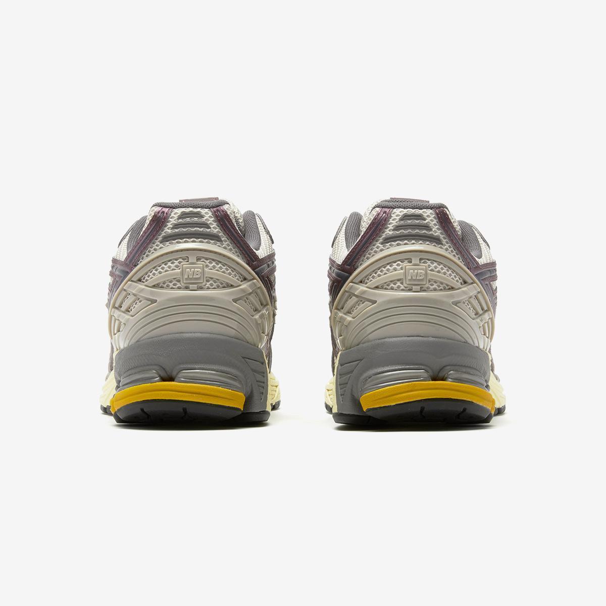 [New Balance]★1906RRA★韓国の人気★White Purple New Balance]☆1906RRA☆韓国の人気☆White Purple (New Balance