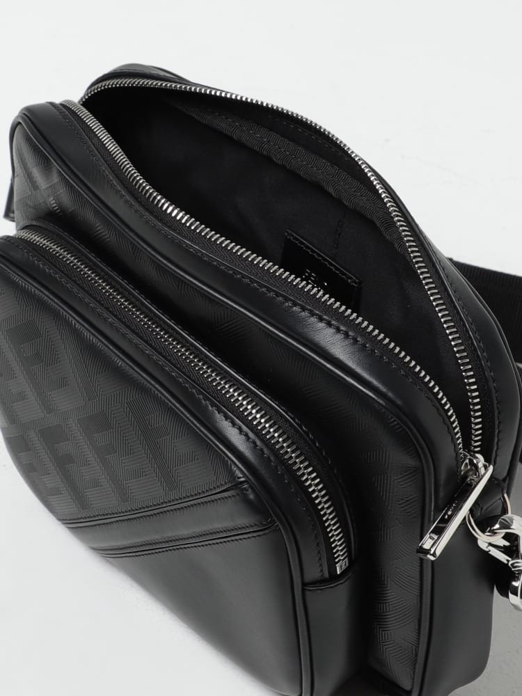FENDI / フェンディ/カメラケース デュオ シャドウ ダイアゴナル フェンディ(FENDI)フェンディ シャドー ダイアゴナル デュオ