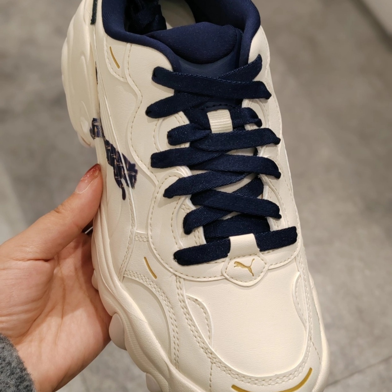 ☆PUMA☆Pulsar Wedge Women Deboss Monogram 396633-01☆追跡可