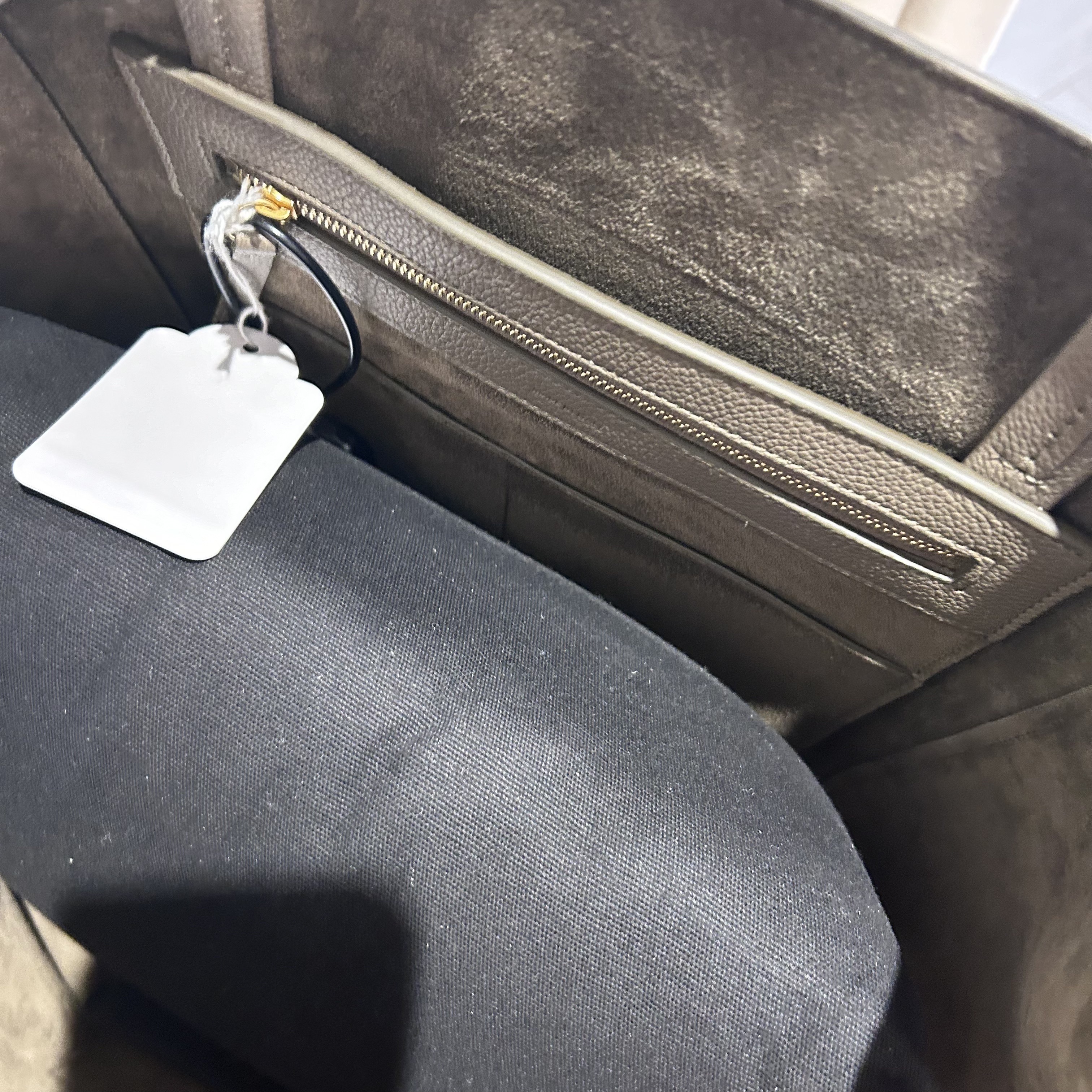 【VIPセール!】CELINE(セリーヌ)カバファントムトートM VIPセール!】CELINE(セリーヌ)カバファントムトートM (CELINE