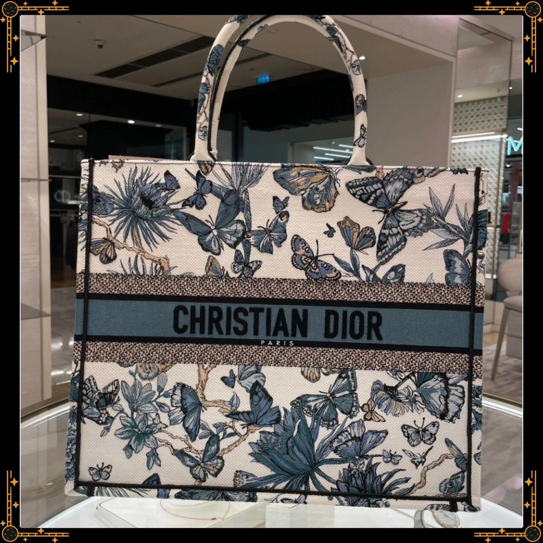 【存在感抜群の】Dior BOOK TOTE 蝶/花柄 トートバッグ