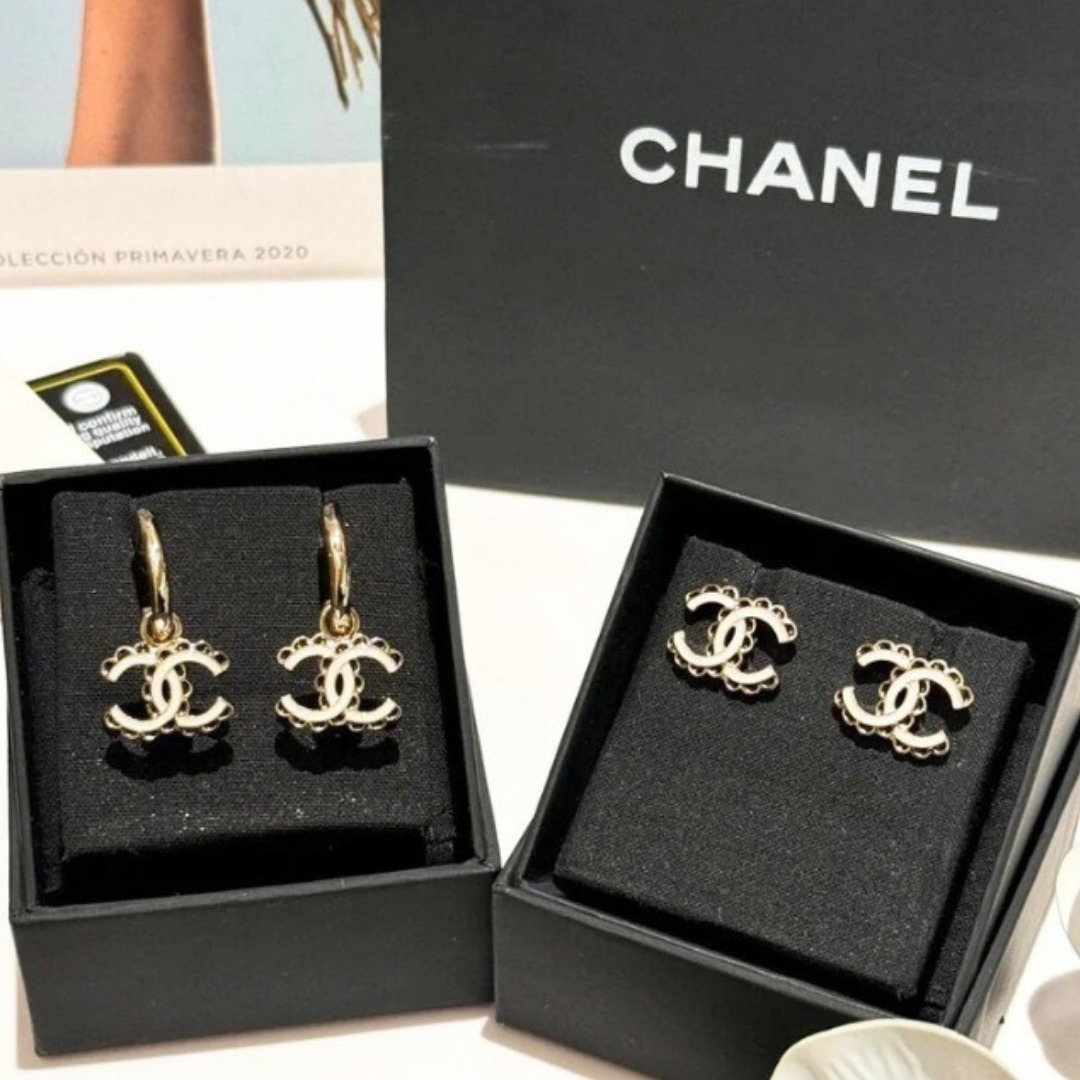 【上品エレガント☆】CHANEL フープピアス CCロゴ エレガント♪＊【CHANEL】シャネル フープ ピアス CCロゴ