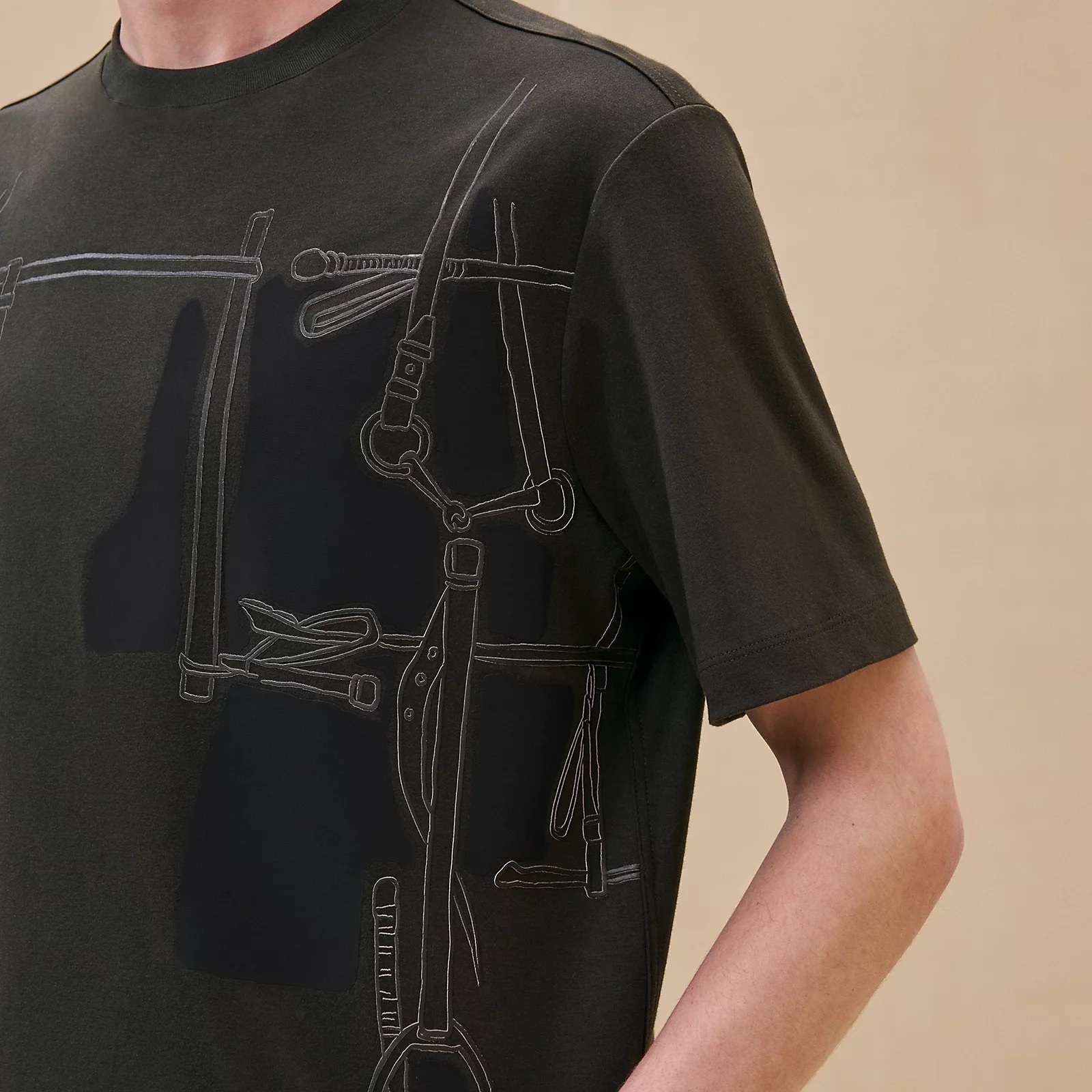 HERMES Tシャツ《アルネ・アン・グアッシュ》3D カーキ 直営店