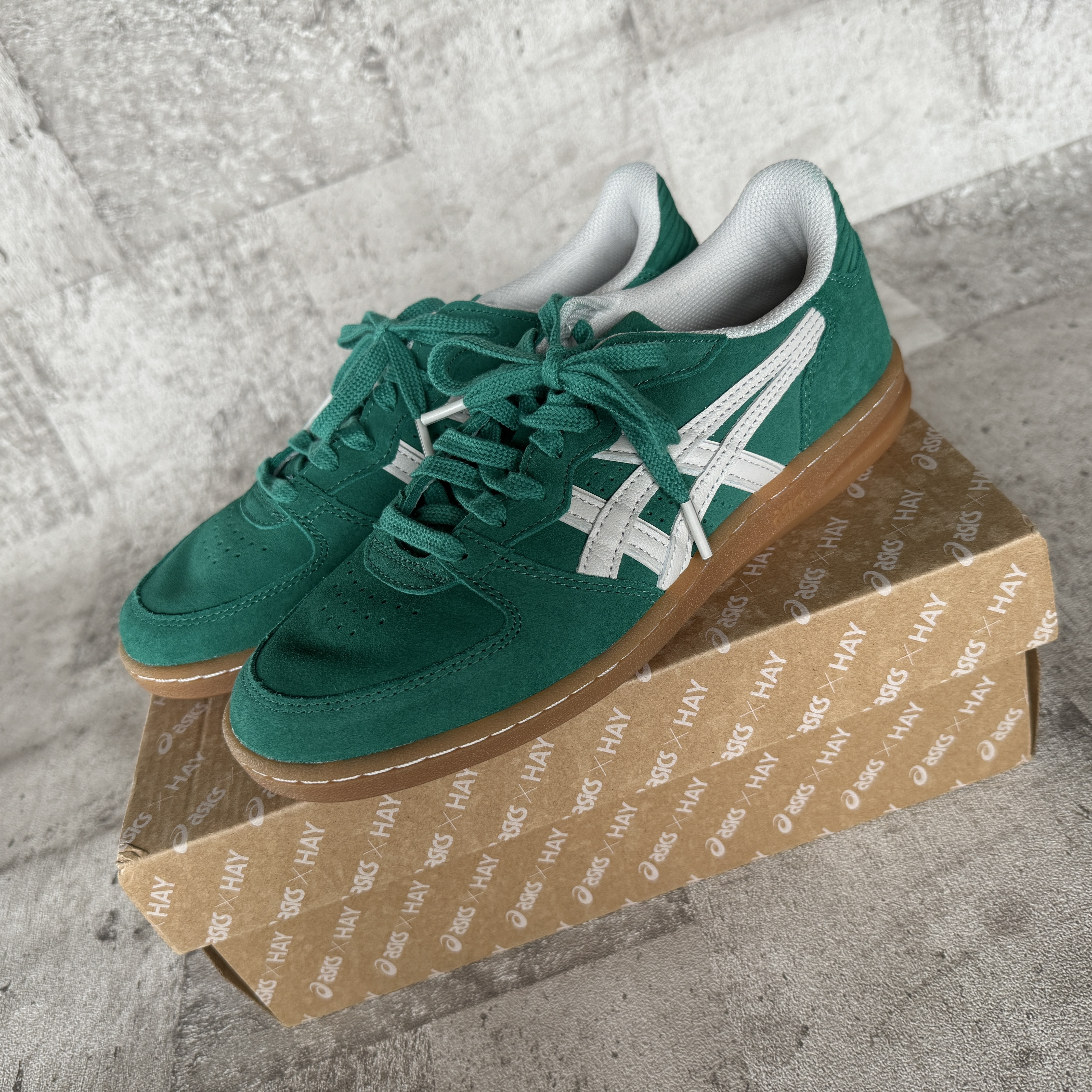 【訳あり】コラボ asics HAY SKYHAND OG スニーカー