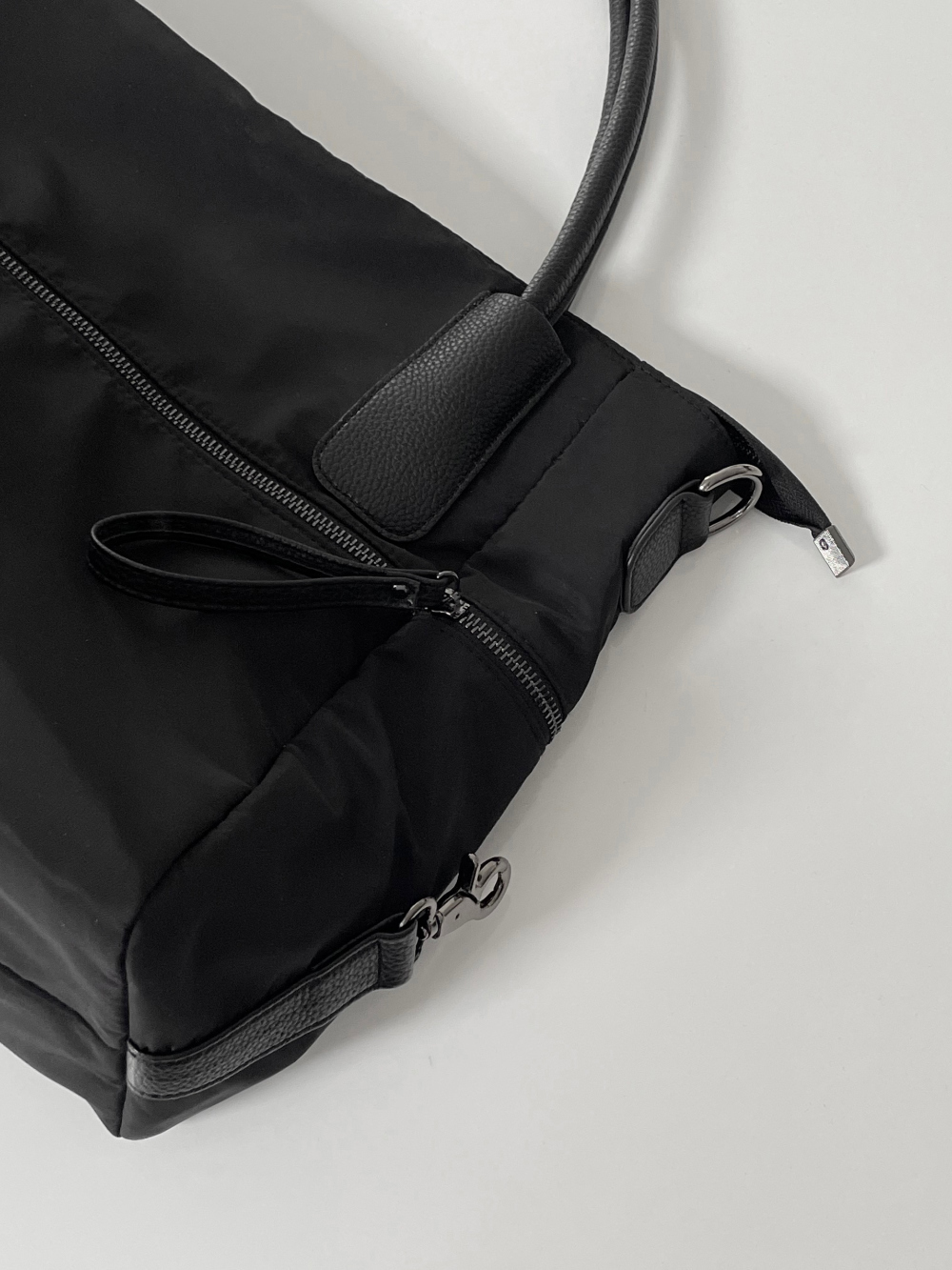 【MUCENT】3WAY SIGNATURE LOGO TOTE BAG★韓国の人気★追跡付 MUCENT】3WAY SIGNATURE LOGO TOTE BAG☆韓国の人気☆追跡付