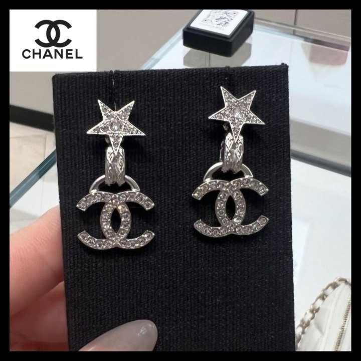 煌びやかで可愛い♡ CHANE シャネル CCロゴ ピアス 煌きポイントに♪】CHANEL ピアス CCロゴ 星 シルバー 華やか