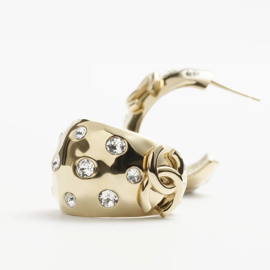 《CHANEL》フープ ピアス ゴールド & クリスタル お洒落