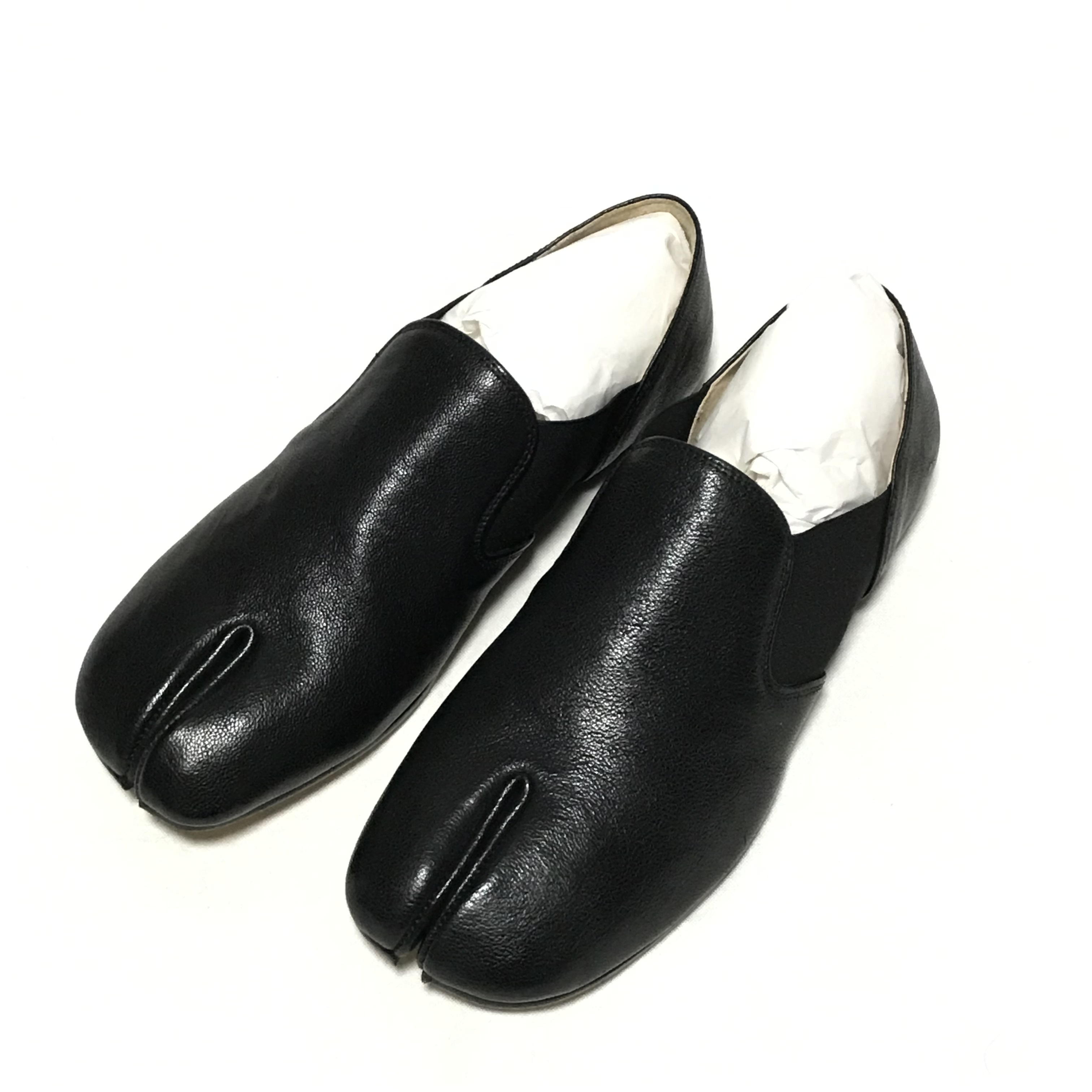 ドレスシューズ・革靴・ビジネスシューズ MAISON MARGIELA LEATHER Tabi Slip-On Loafer