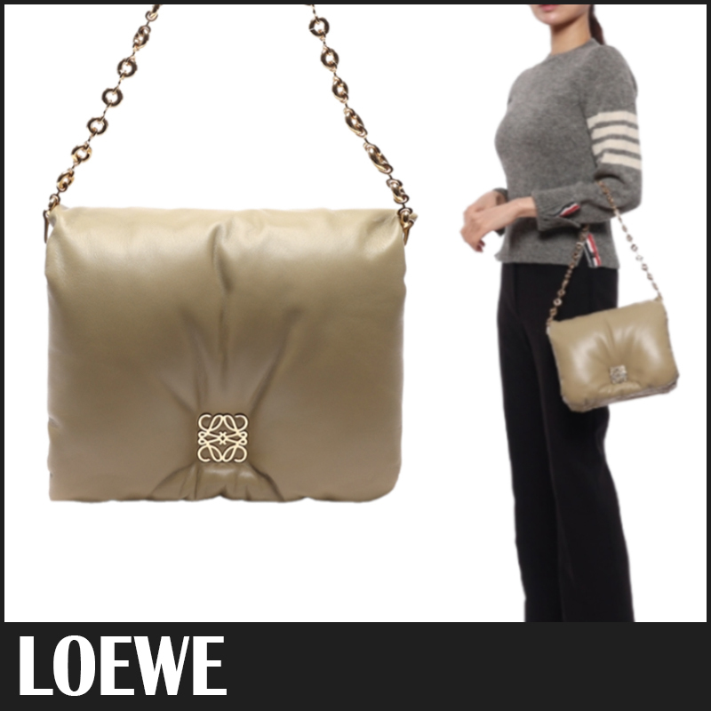 ☆送料関税込☆LOEWE GOYA パッド入りナッパ ショルダーバッグ