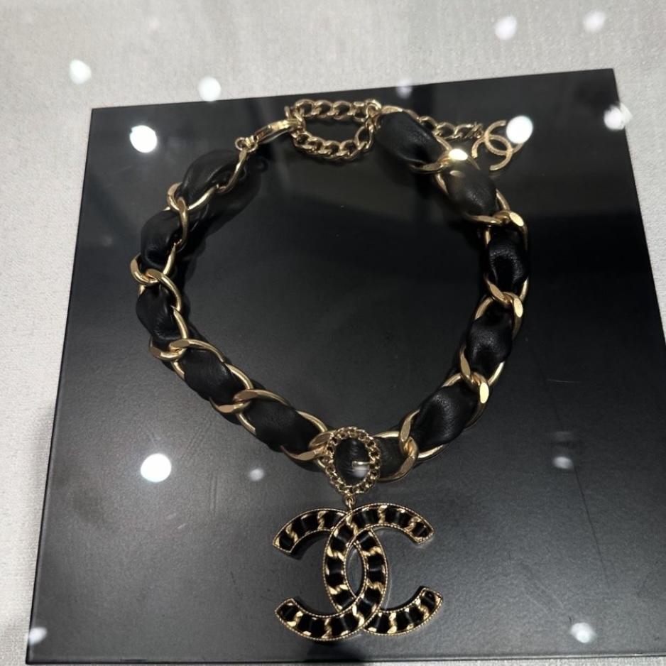 コーデのアクセントに【CHANEL】 CHANELチョーカー チェーン
