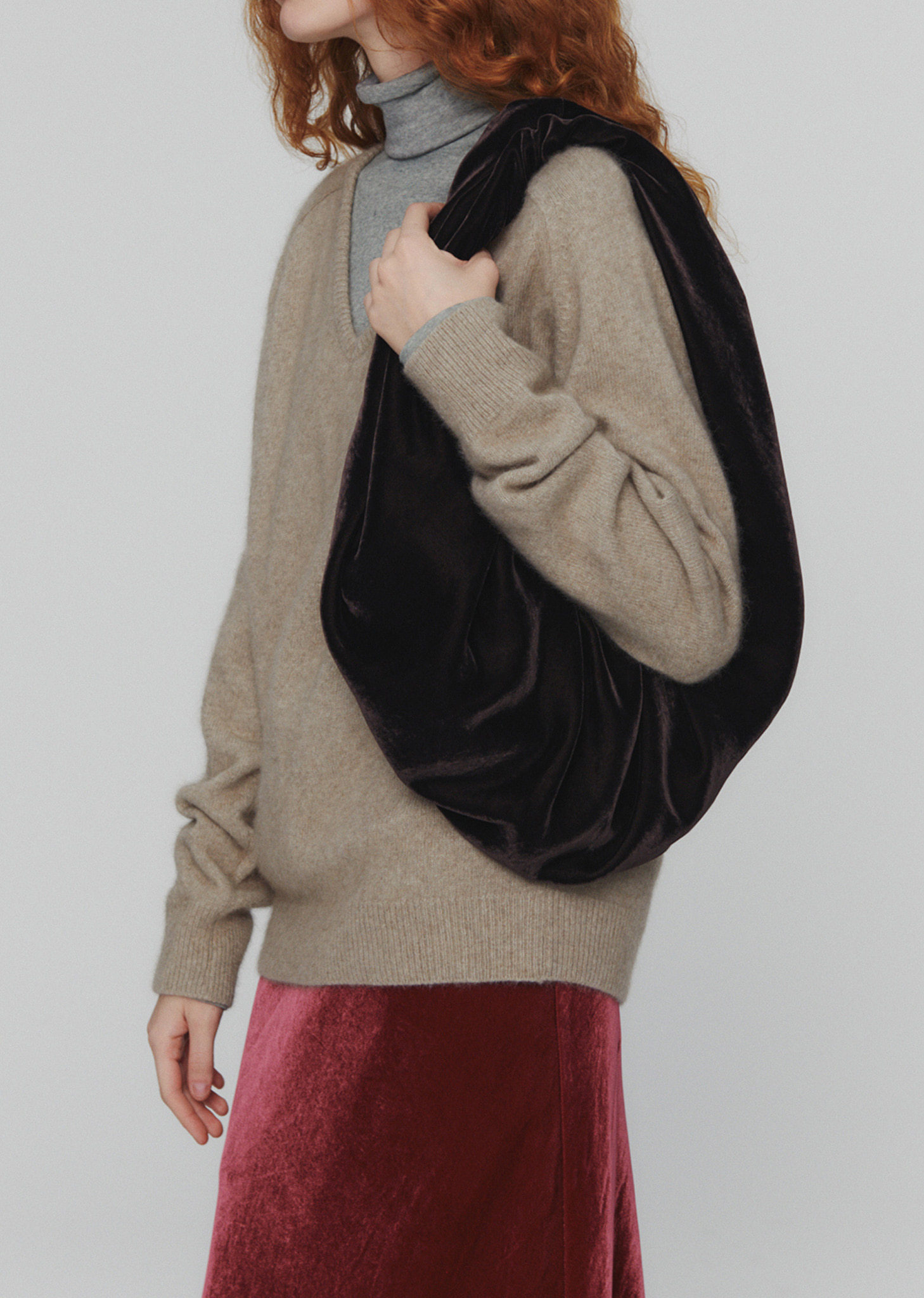 【AMOMENTO】24fw VELVET SHIRRING TOTE BAG AMOMENTO】24fw VELVET SHIRRING TOTE BAG