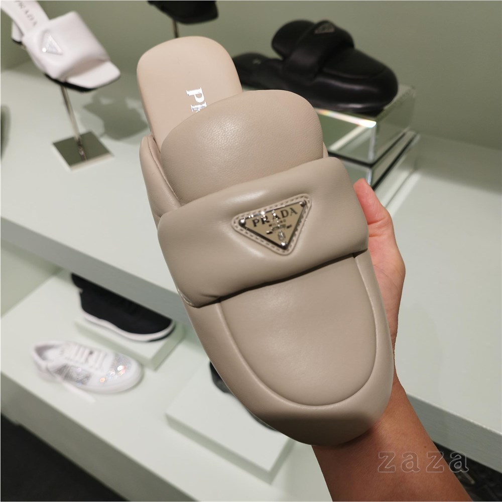 【送料込み】セール★PRADA★1D109N