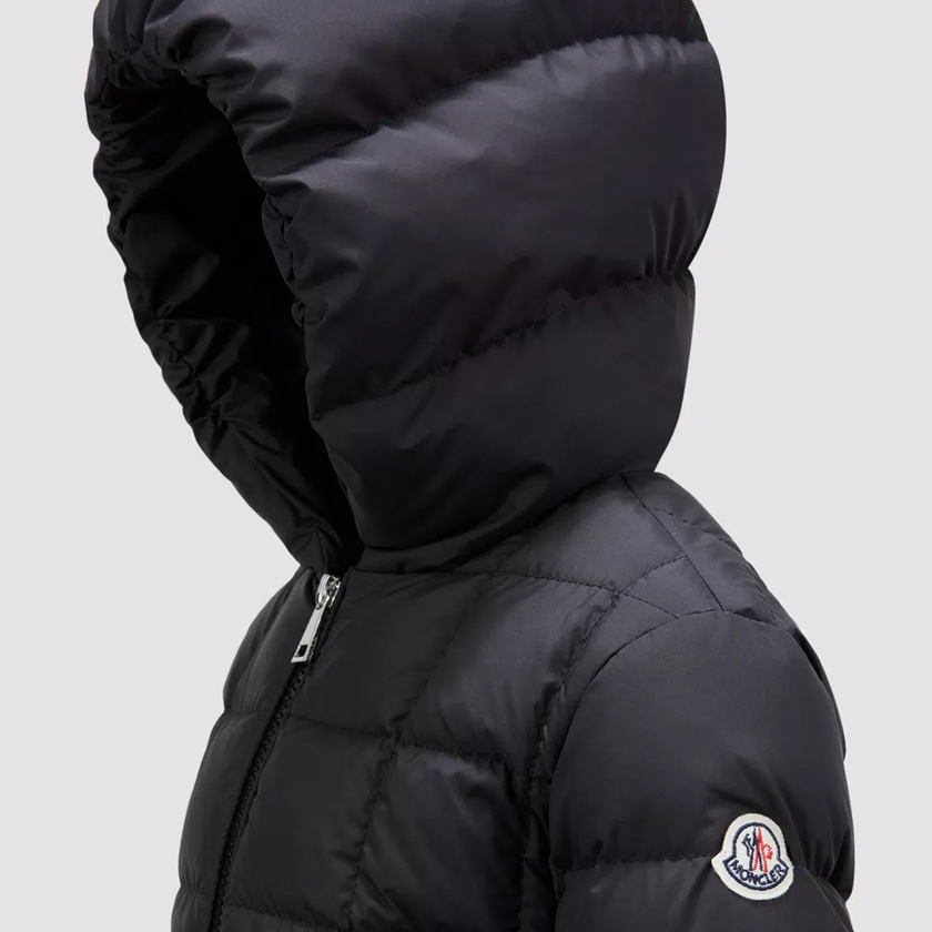 6万取引突破☆UPS速達便！【MONCLER】4-6歳 ARINA ダウン Ω