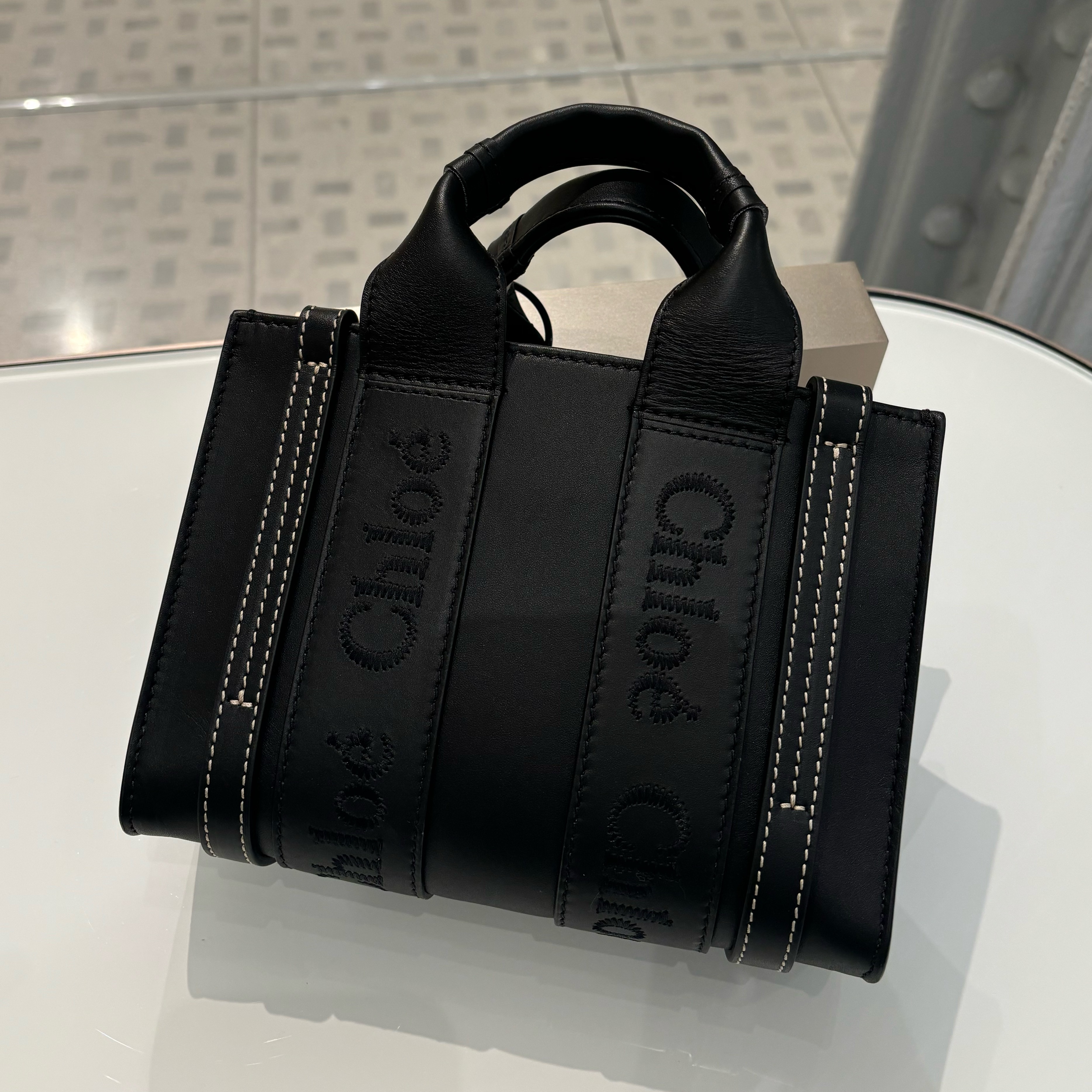 Chloe ソフトレザー製WOODYミニトートバッグ