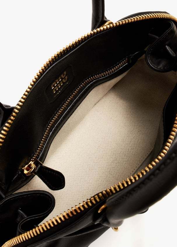 ◆直営店◆【MiuMiu】Aventure レザー トップハンドルバッグ 三越伊勢丹 | MIU MIU/ミュウミュウ通販 | レザー トップ