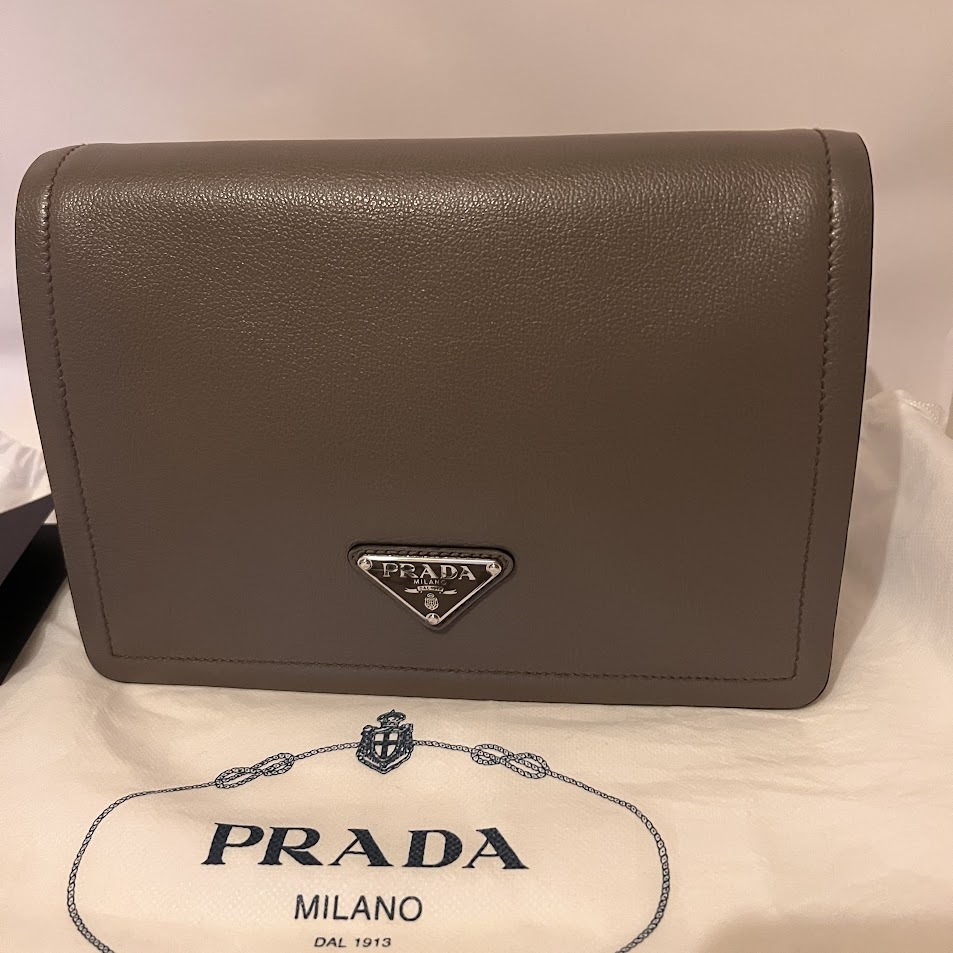 ♪直営アウトレット♪PRADA ショルダーバッグ 1BD296 ♪直営アウトレット♪PRADA ショルダーバッグ 1BD296 (PRADA