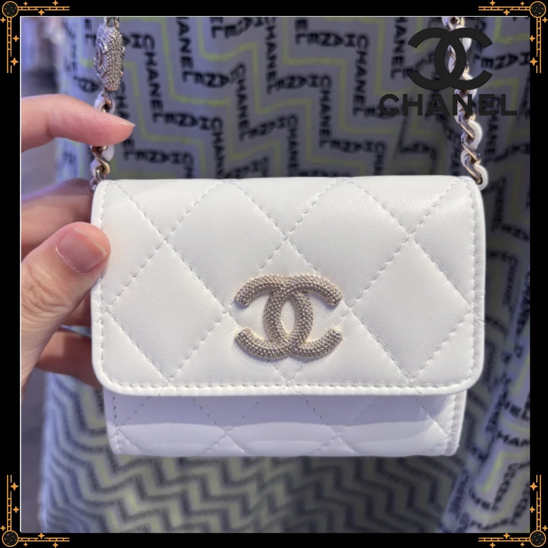 【上品な佇まいが魅力の】CHANEL シャネル - チェーンクラッチ
