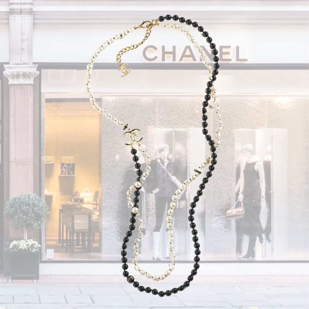 【CHANEL】ロングネックレス CCロゴ パール ジャケットに合う