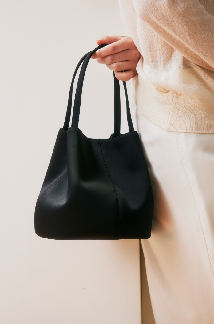 ★送料・関税込★Atelier de LUMEN★BON BALLON BAG (SILK)★ ☆送料・関税込☆Atelier de LUMEN☆BON BALLON BAG (SILK)☆