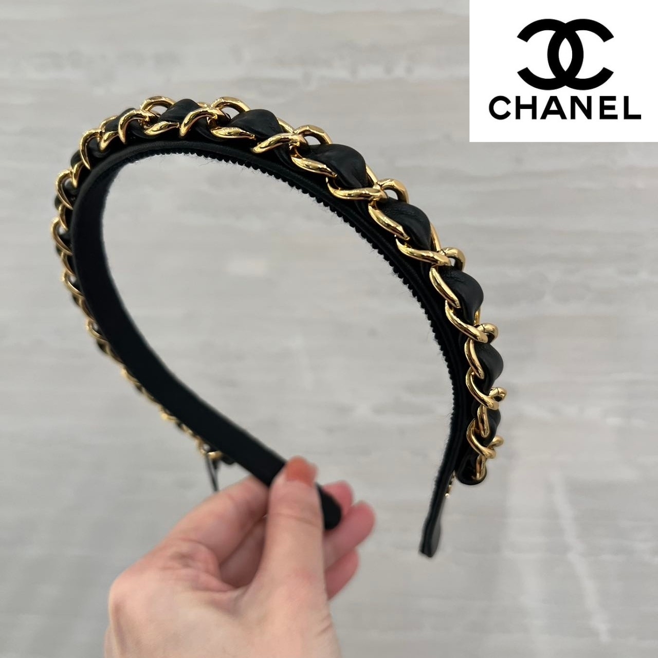 【CHANEL】華やかさをプラス◎シャネル ラムスキンカチューシャ