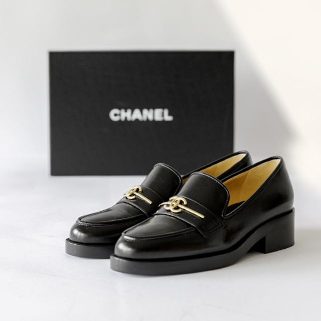 全国総量無料で CHANEL】シャネル CC (CHANEL/ローファー ローファー ロゴ 靴