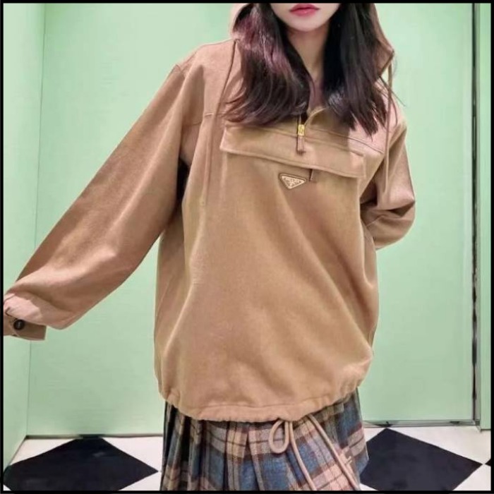 《日常の贅沢》【PRADA】パナマコットンウインドブレーカー