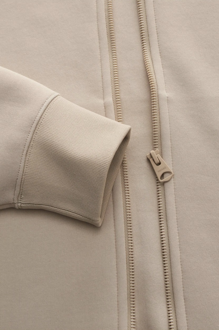 今年も人気の予感 ワントーンロゴ《Mackage》'Krystos' フーディ