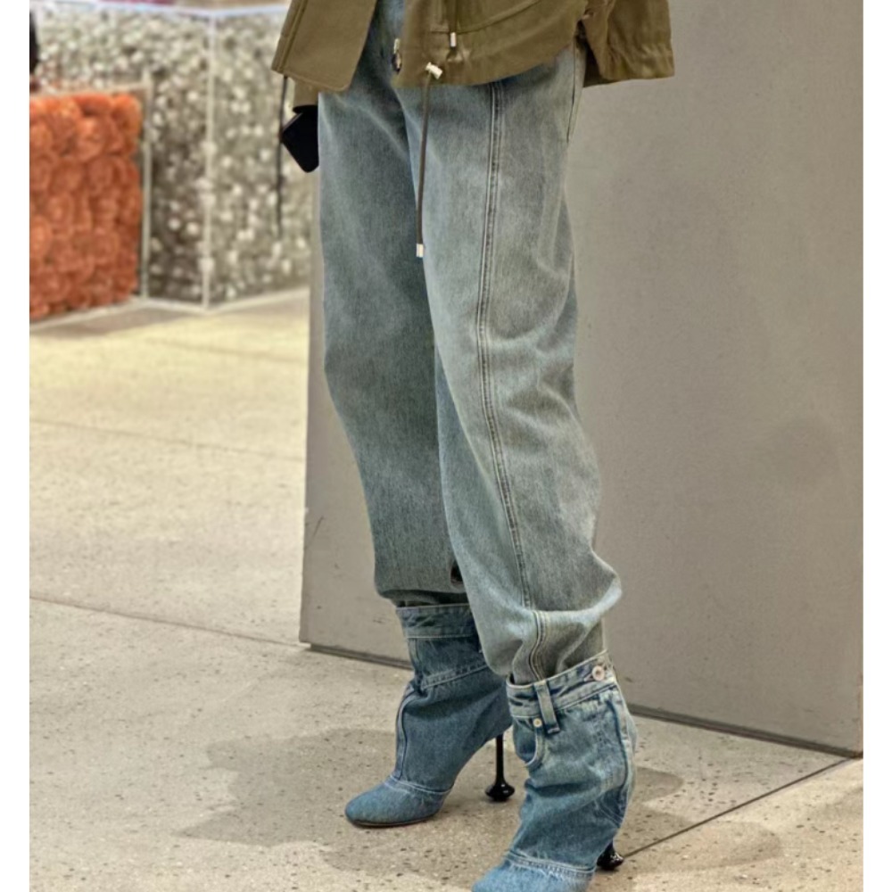 《大人カジュアル》【LOEWE】デコンストラクテッド ジーンズ