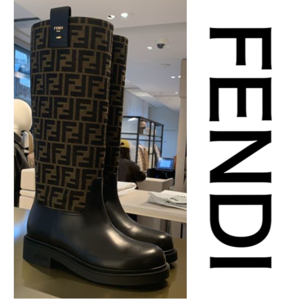 大人気【FENDI】フェンディフィーロ レザー＆ファブリックブーツ