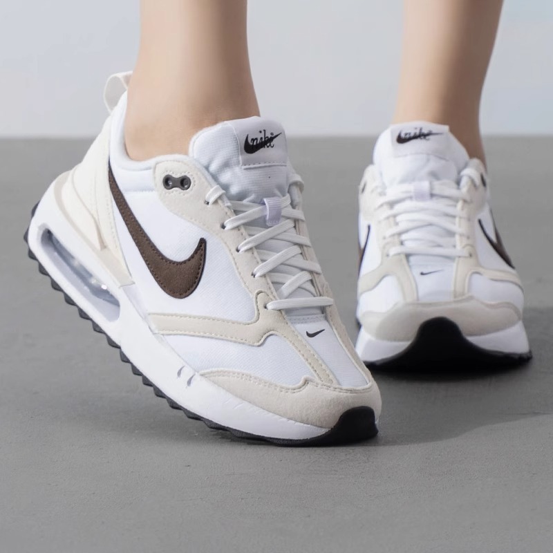 ★NIKE★ WMNS AIR MAX DAWN DC4068-102 追跡可