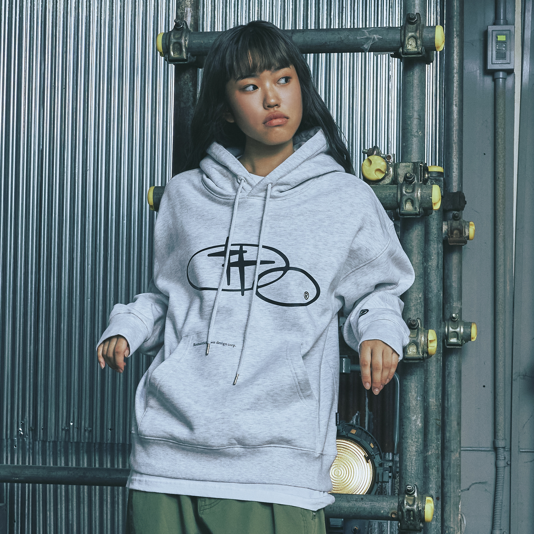 ROMANTIC CROWN] SHINING LOGO HOODIE /追跡付