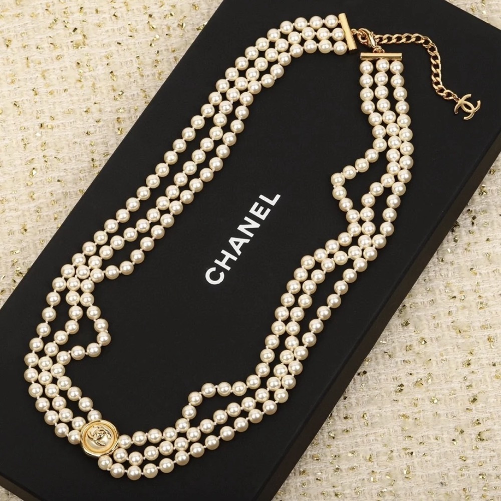 コーデを華やか上品に☆【CHANEL】パールベルト
