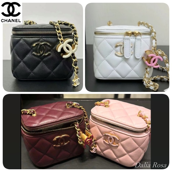 お洒落にもちたい♡【CHANEL】ミニバニティバッグ