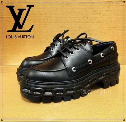 《24AW★》Louis Vuitton レコードラインローファー