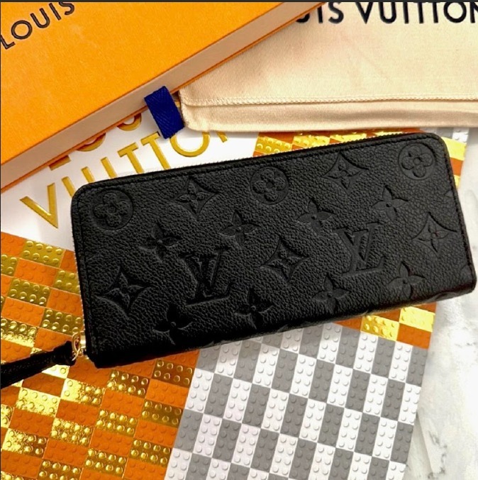 収納力抜群♪【LOUIS VUITTON】ポルトフォイユ・クレマンス