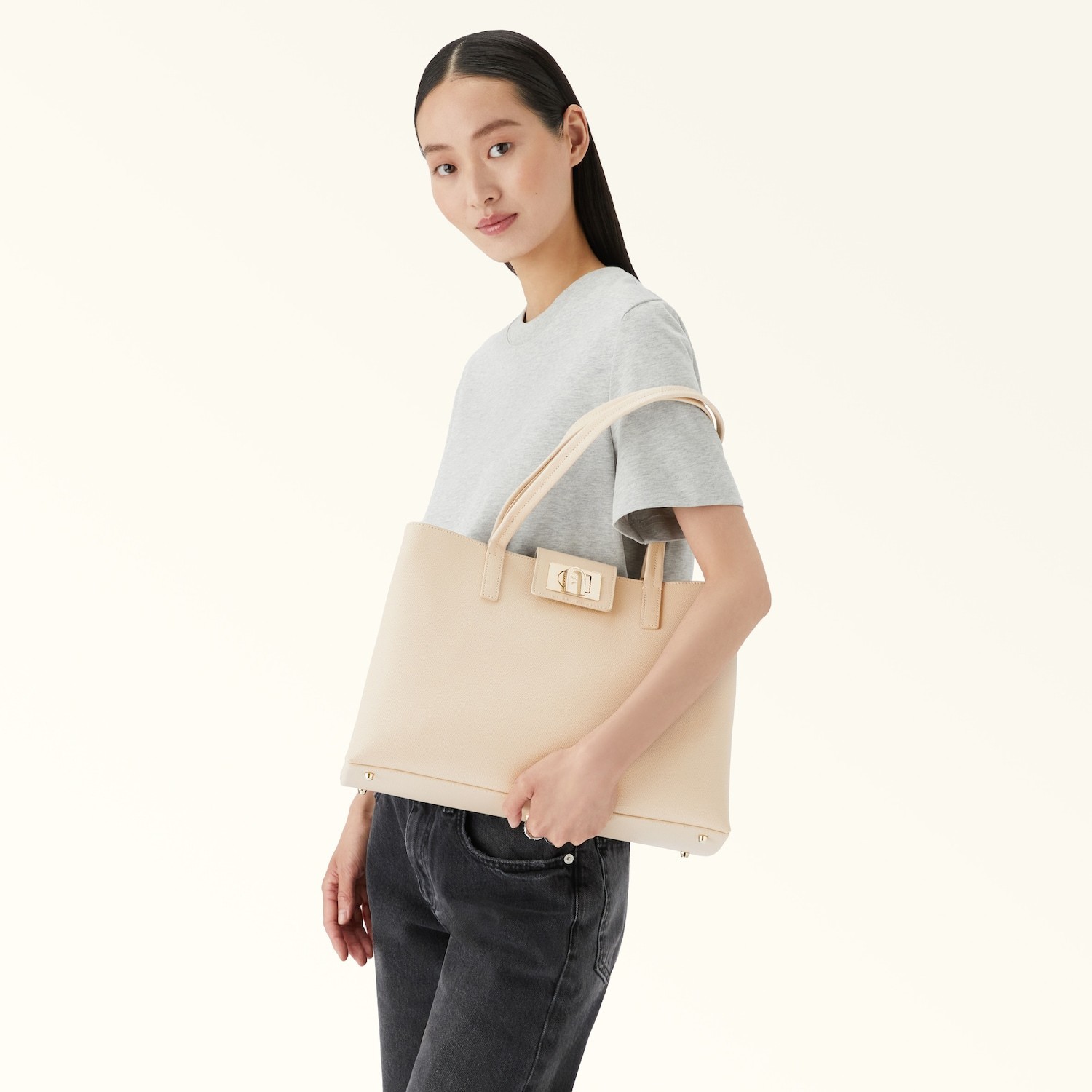 国内直営 エレガント【FURLA】1927 トートバッグ L 国内直営 エレガント【FURLA】1927 トートバッグ L (FURLA