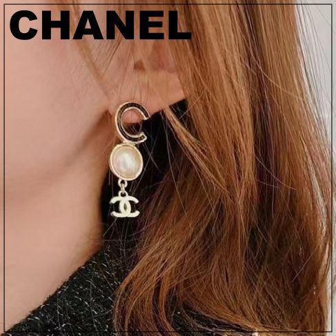 CHANEL 24B《CCマークが揺れる♪》パールピアス