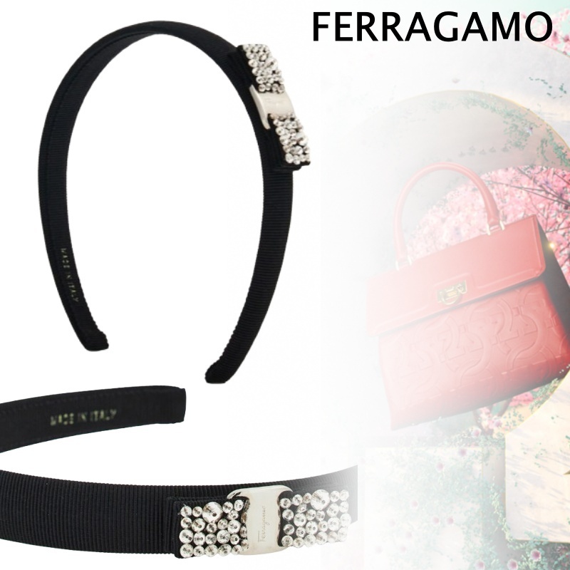 FERRAGAMO フェラガモ プレゼントにも♪クリスタル カチューシャ