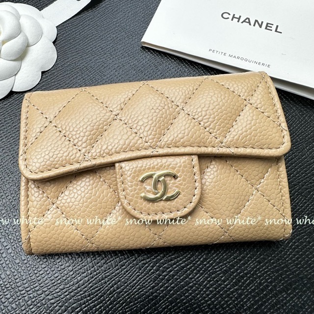 明日着 限定 FLAP クラシック カードケース ミニ財布 CHANEL