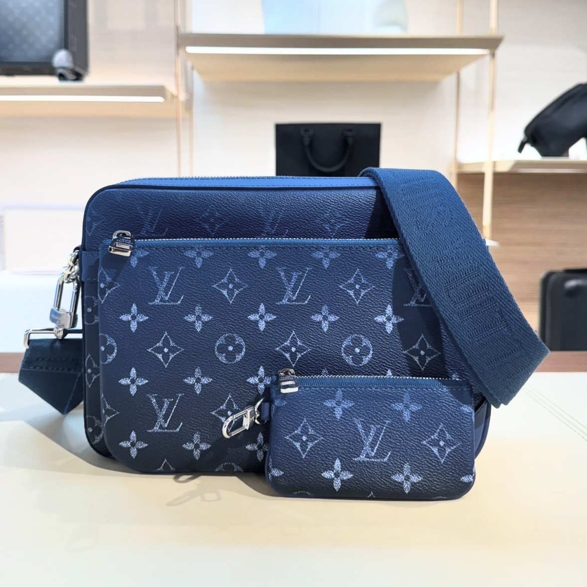 【機能的で使いやすい☆】ルイヴィトン ショルダーバッグ