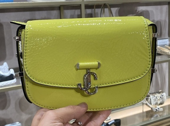 ショルダーバッグ・ポシェット 70%OFF JIMMY CHIOO VARENNE PATENT LEATHER POCHETTE