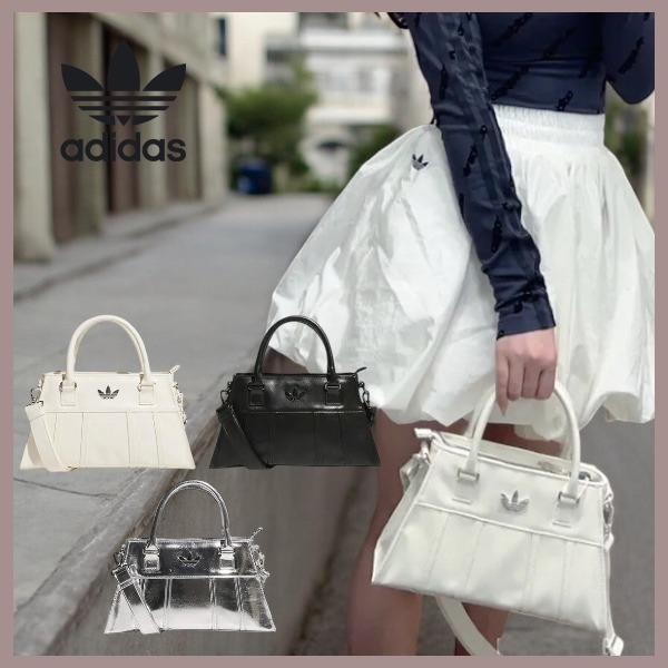 【adidas】人気商品！！ショルダーバッグ★ おしゃれ かわいい★